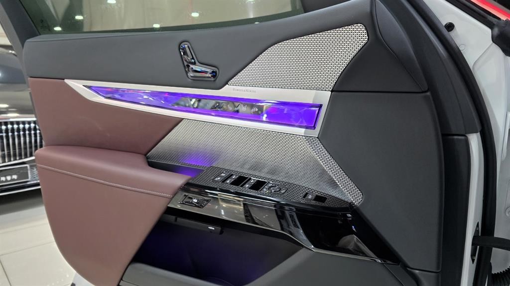 BMW 7시리즈 7시리즈 (G70) 740d xDrive M 스포츠 이미지 8