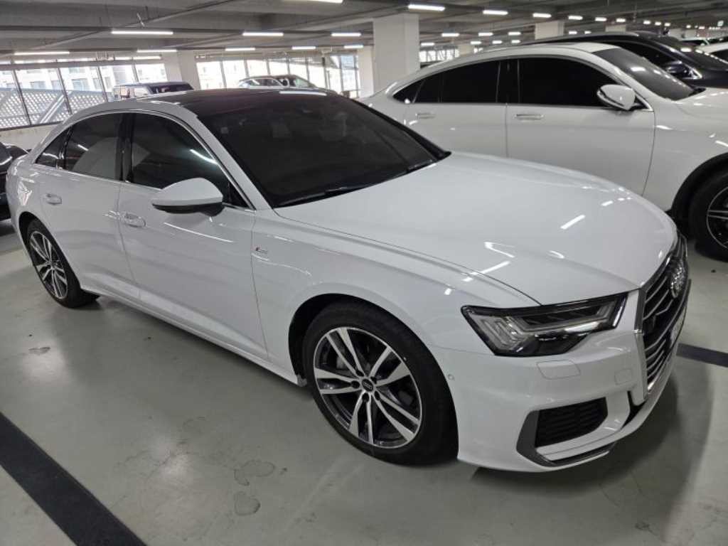 아우디 A6 A6 (C8) 45 TFSI 프리미엄 이미지 2