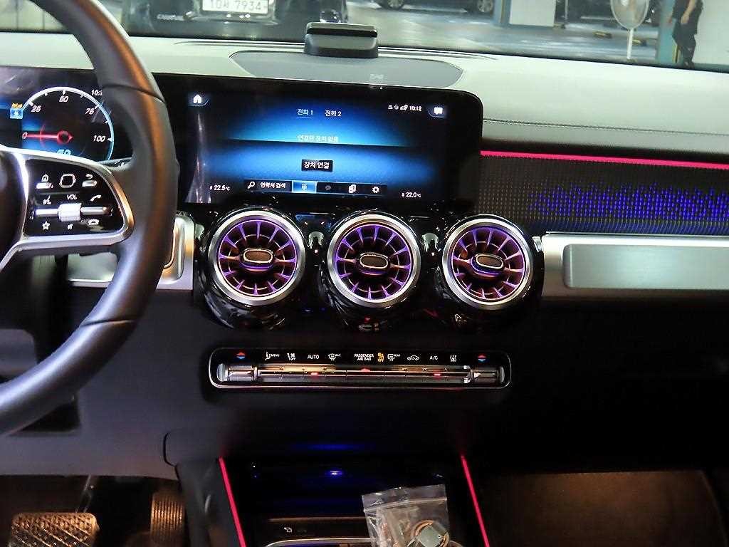 벤츠 EQB EQB (X243) EQB 300 4MATIC 일렉트릭 아트 이미지 11