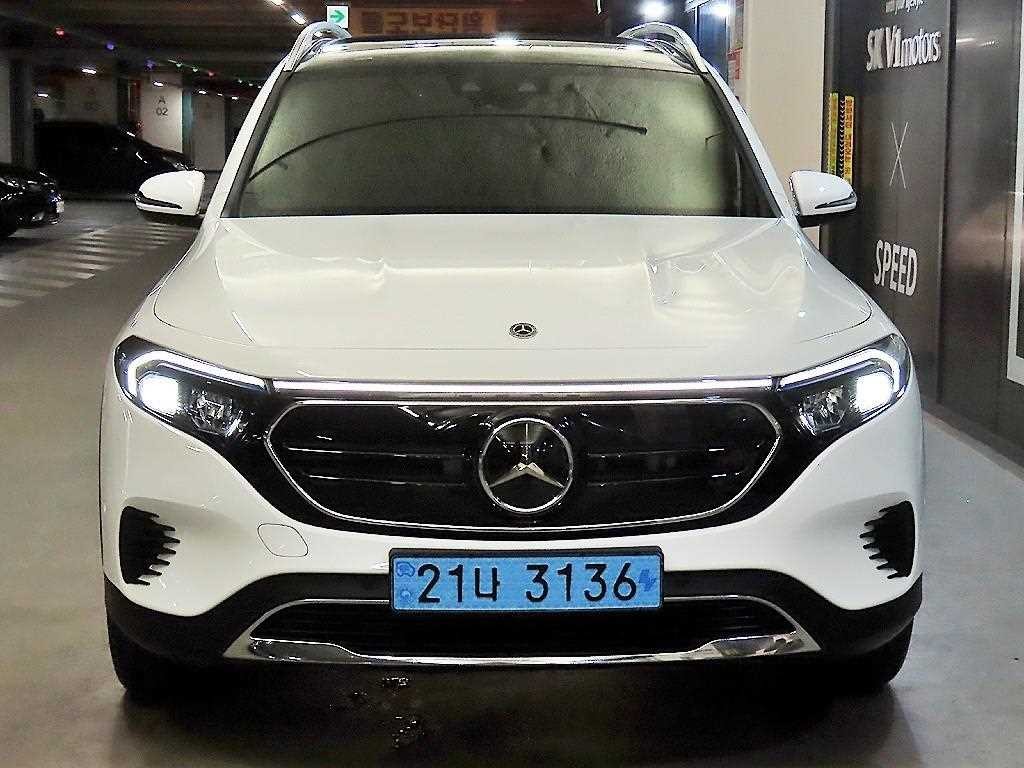 벤츠 EQB EQB (X243) EQB 300 4MATIC 일렉트릭 아트 이미지 2