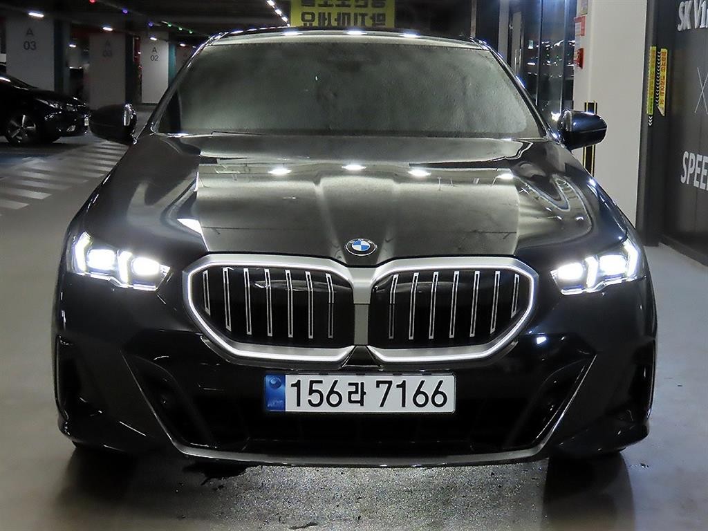 BMW 5시리즈 5시리즈 (G60) 520i M 스포츠 이미지 2