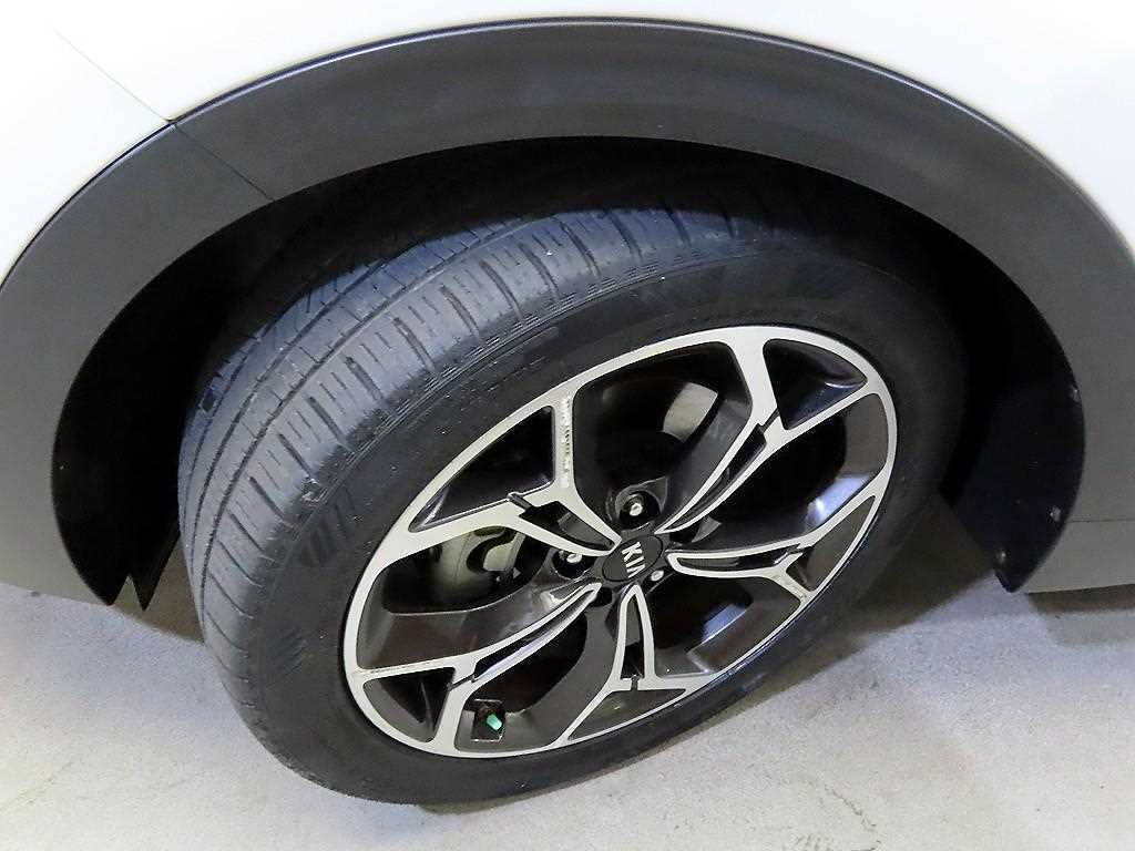 기아 스포티지 스포티지 더 볼드 2.0 디젤 2WD 인텔리전트 이미지 20