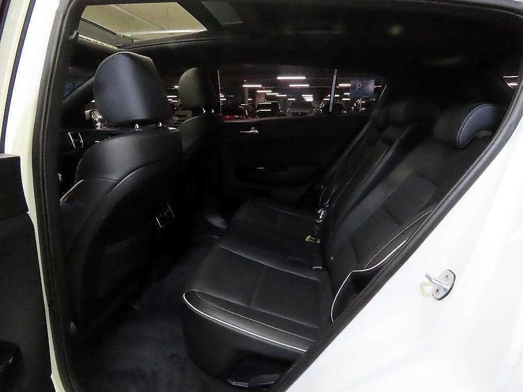 기아 스포티지 스포티지 더 볼드 2.0 디젤 2WD 인텔리전트 이미지 7