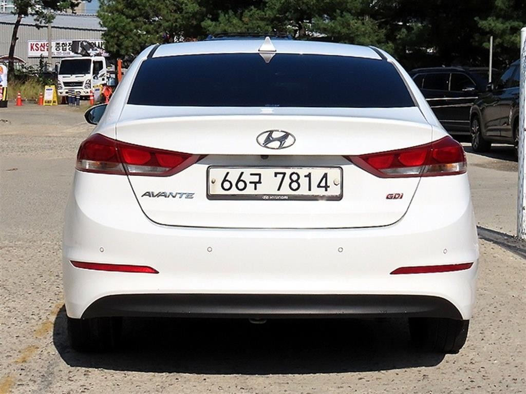 현대 아반떼 아반떼 AD 1.6 GDI 스마트 스페셜 이미지 4