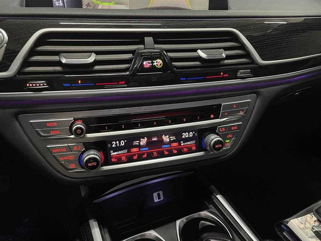 BMW 7시리즈 7시리즈 (G11) 740Ld xDrive M 스포츠 이미지 10