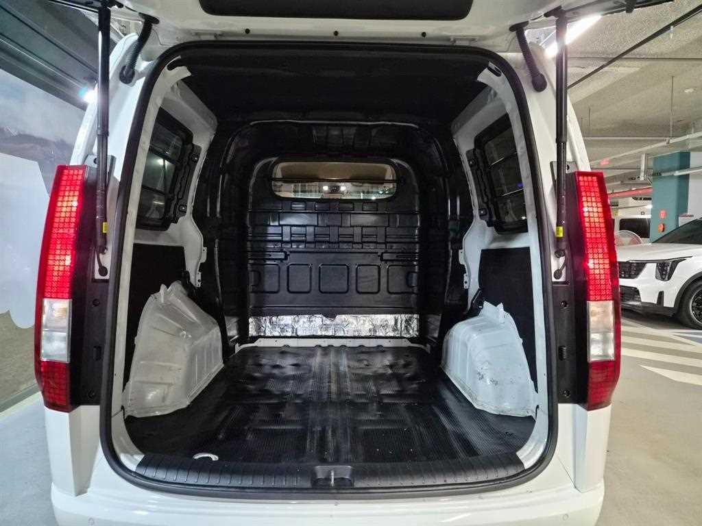 현대 스타리아 2WD 디젤 카고 모던 5인승 이미지 17