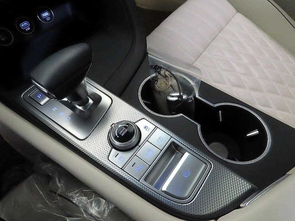 제네시스 G70 더 뉴 G70 가솔린 2.0T 2WD 이미지 14