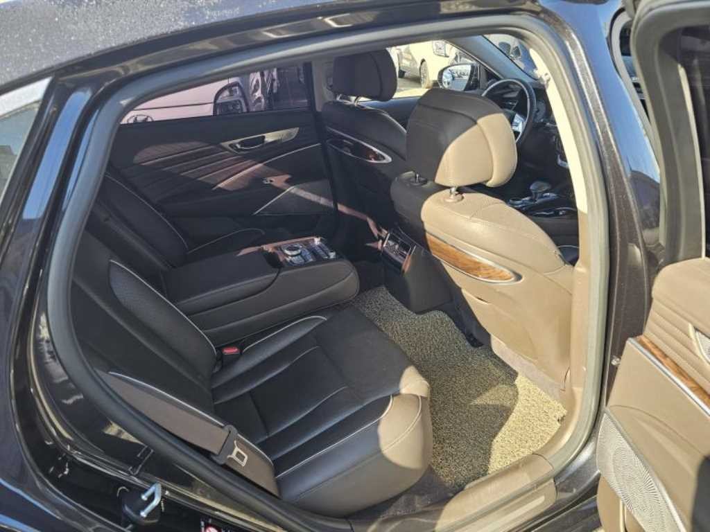 기아 K9 더 K9 3.8 GDI AWD 플래티넘Ⅱ 이미지 15