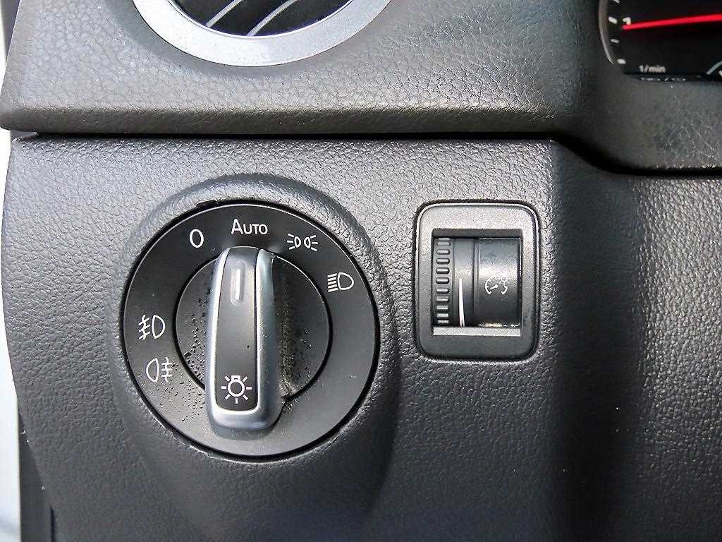폭스바겐 티구안 뉴티구안 2.0 TDI 프리미엄 이미지 12