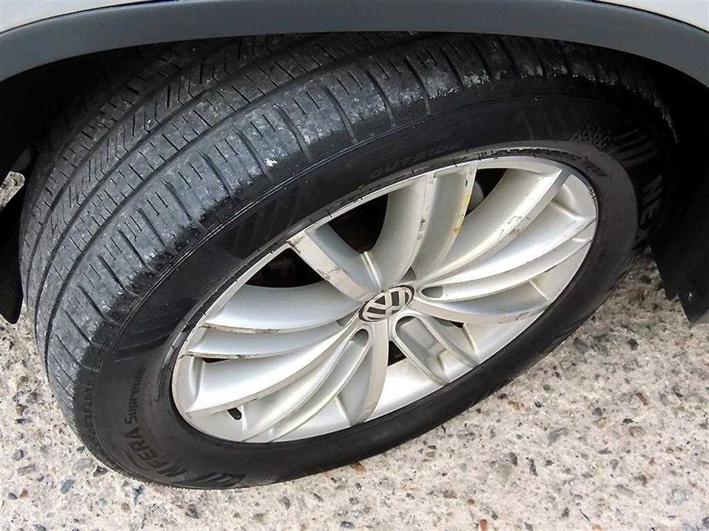 폭스바겐 티구안 뉴티구안 2.0 TDI 프리미엄 이미지 20