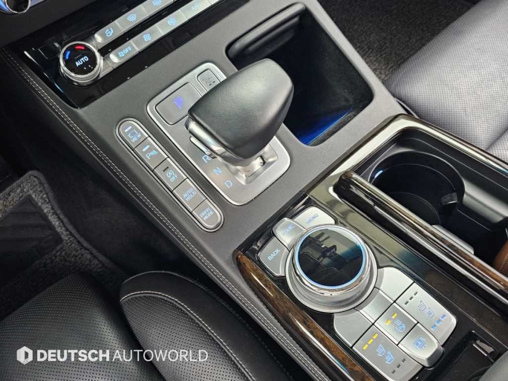 제네시스 G90 3.8 GDI AWD 프리미엄 럭셔리 이미지 9