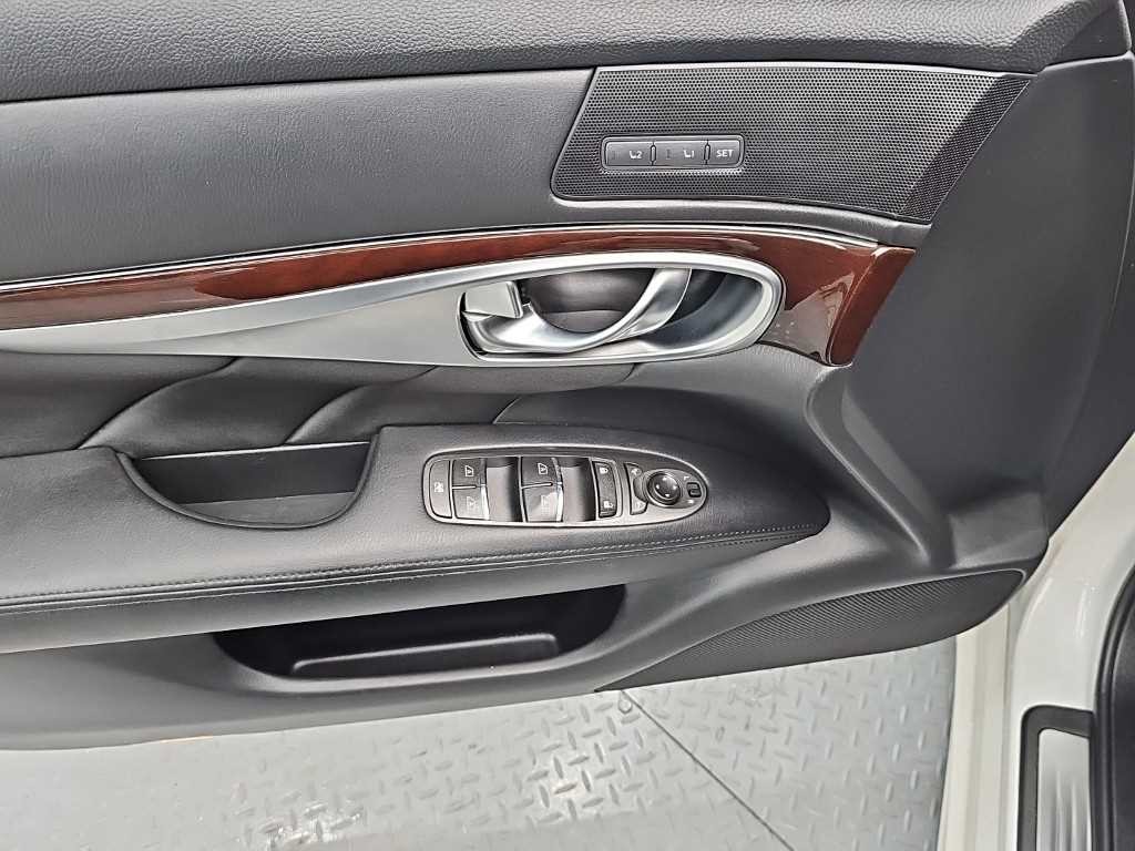 인피니티 Q Q70 3.7스타일 이미지 16