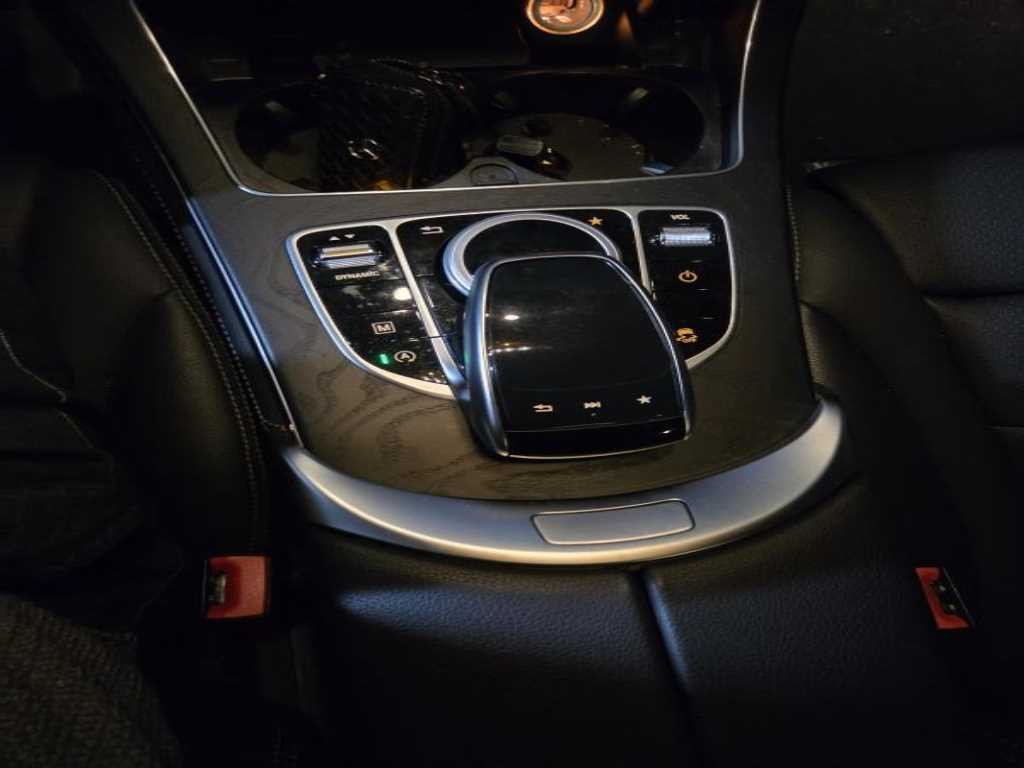 벤츠 GLC 클래스 GLC클래스 X253 GLC 300 4MATIC 쿠페 이미지 13