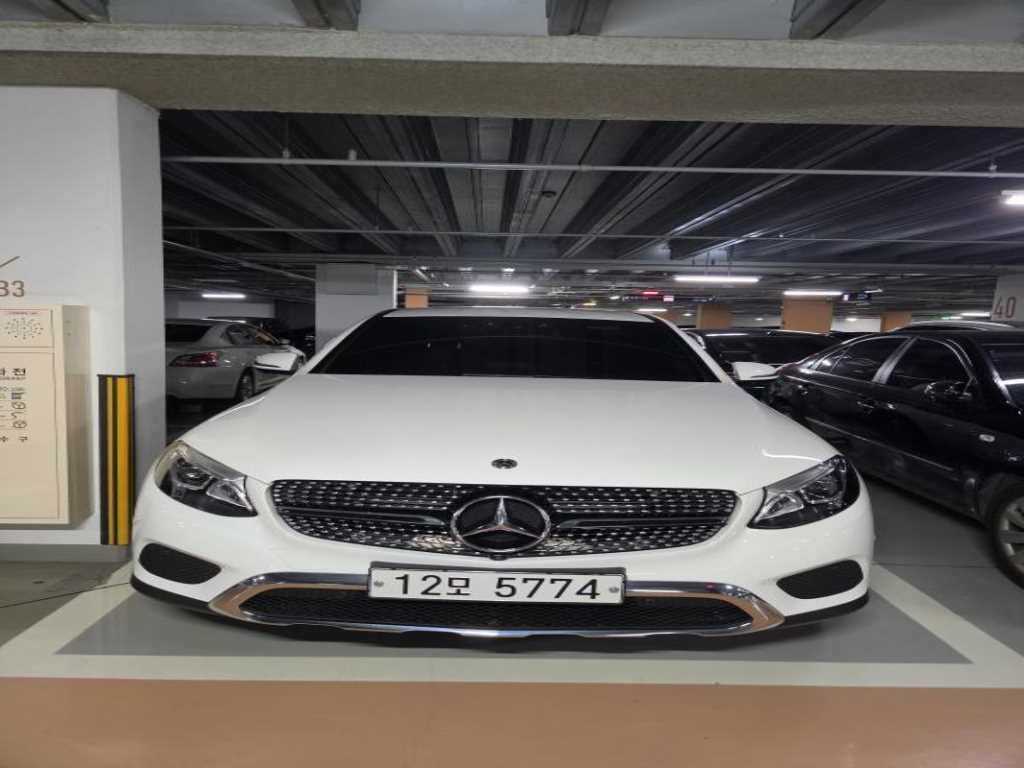 벤츠 GLC 클래스 GLC클래스 X253 GLC 300 4MATIC 쿠페 이미지 2