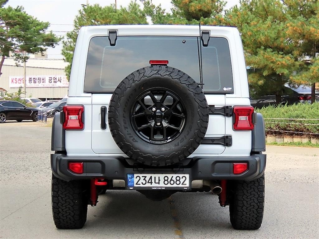 지프 랭글러 랭글러 (JL) 2.0 루비콘 4도어 파워 탑 이미지 4