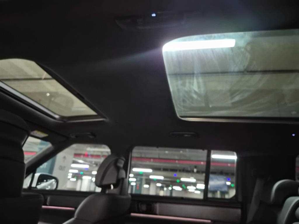 현대 싼타페 싼타페 MX5 가솔린 2.5T 4WD 캘리그래피 블랙 잉크 이미지 15