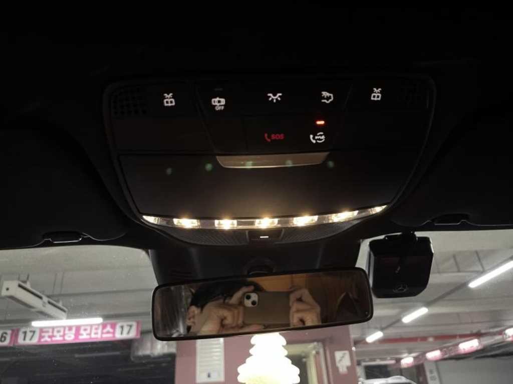 벤츠 E 클래스 E-클래스 W213 E220d 쿠페 이미지 11