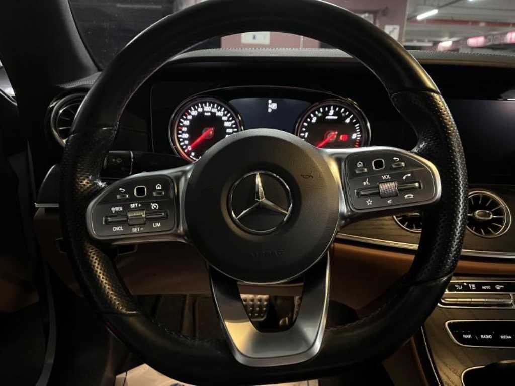 벤츠 E 클래스 E-클래스 W213 E220d 쿠페 이미지 14