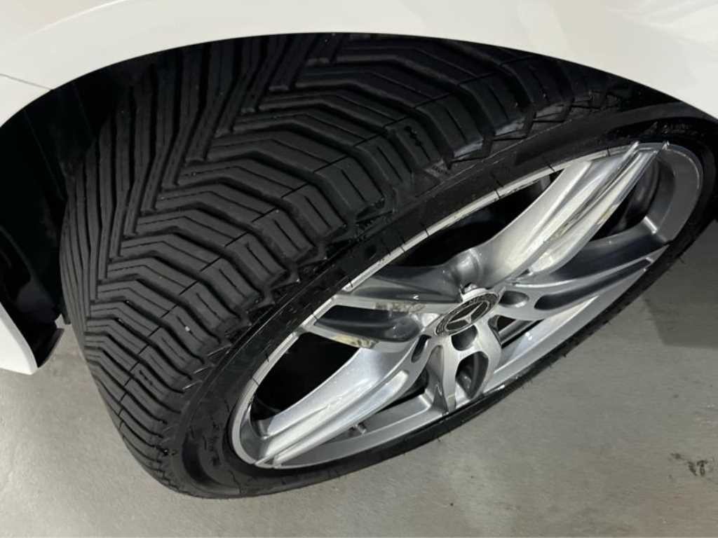 벤츠 E 클래스 E-클래스 W213 E220d 쿠페 이미지 18