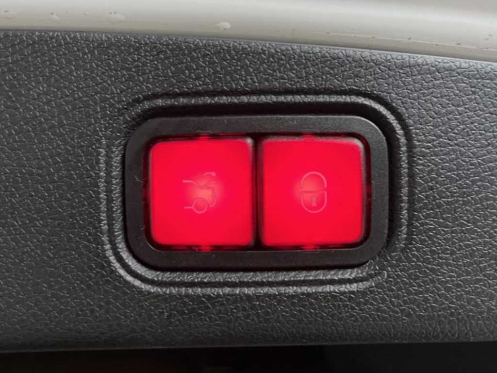 벤츠 E 클래스 E-클래스 W213 E220d 쿠페 이미지 6