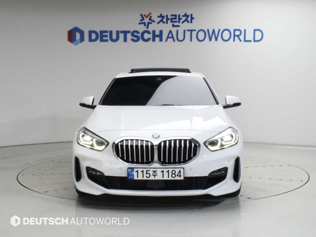 BMW 1시리즈 1시리즈 (F40) 120i M 스포츠 이미지 3