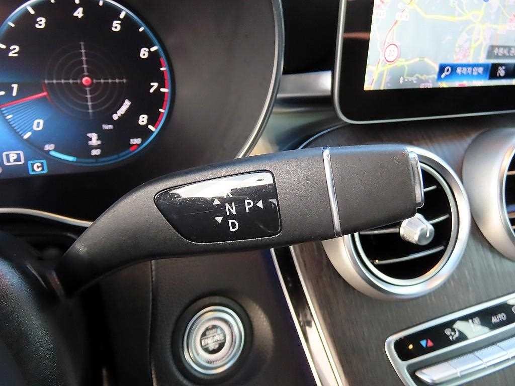 벤츠 GLC 클래스 GLC클래스 X253 GLC 300 4MATIC 이미지 11