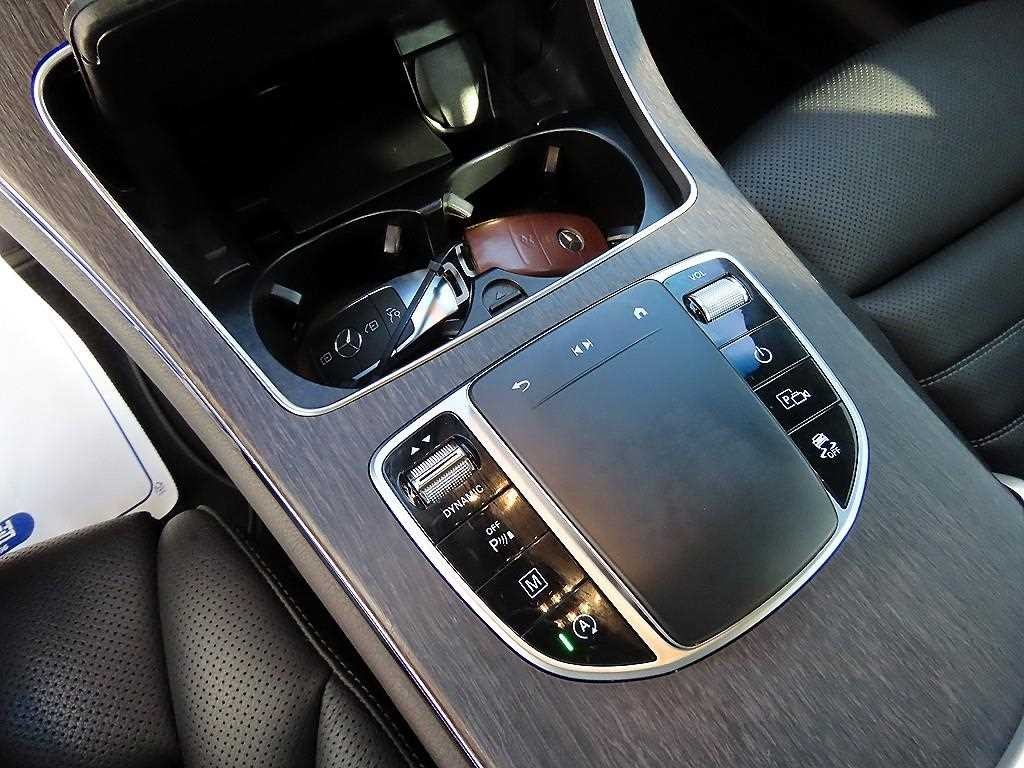 벤츠 GLC 클래스 GLC클래스 X253 GLC 300 4MATIC 이미지 12