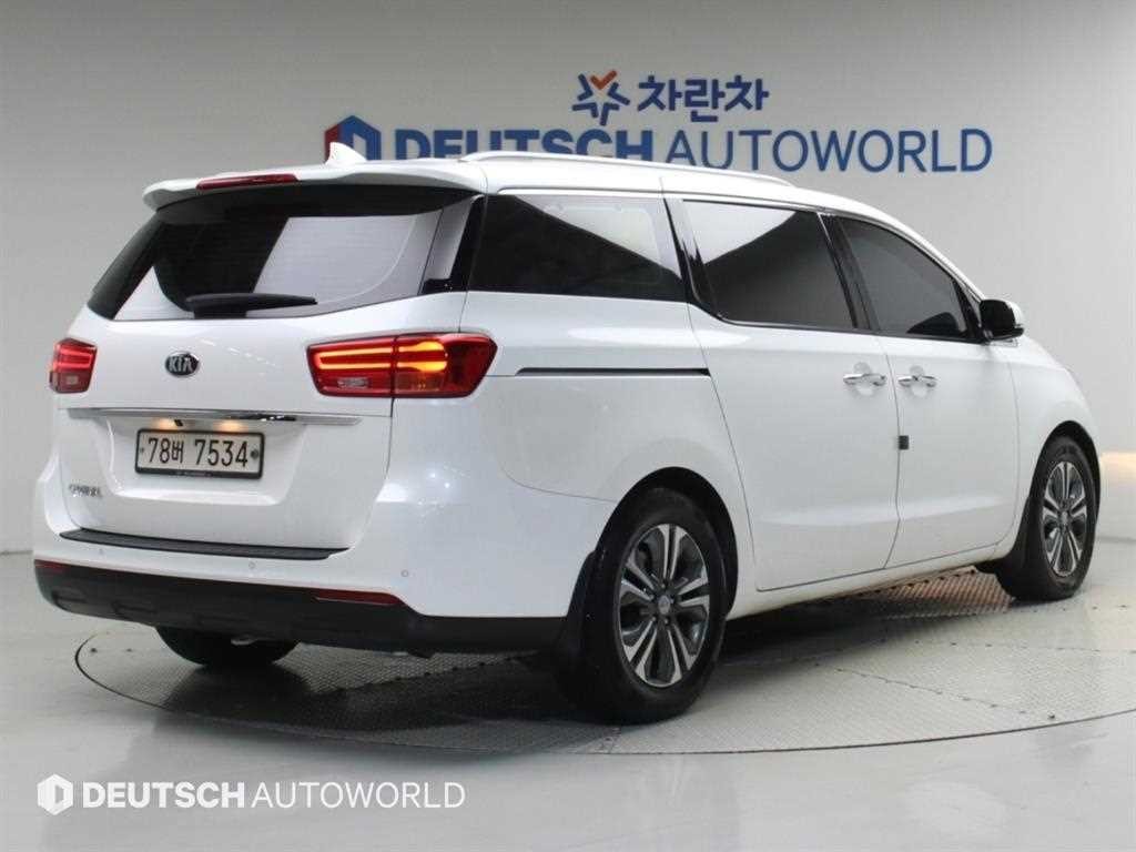 기아 카니발 더 뉴 카니발 디젤 11인승 프레스티지 이미지 3