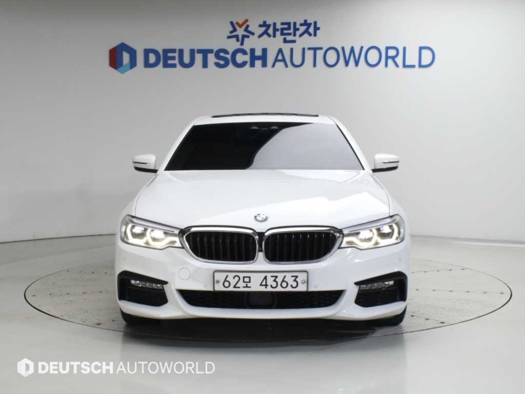 BMW 5시리즈 5시리즈 (G30) 530i xDrive M 스포츠 플러스 이미지 1
