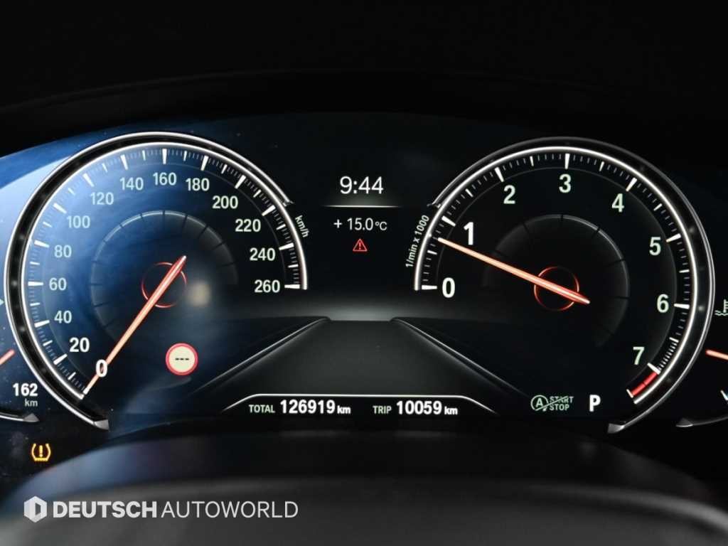 BMW 5시리즈 5시리즈 (G30) 530i xDrive M 스포츠 플러스 이미지 8