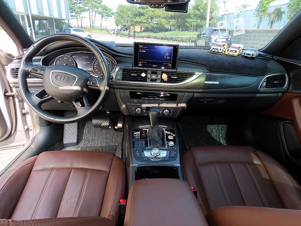 아우디 A6 뉴A6 40 TFSI 프리미엄 이미지 7