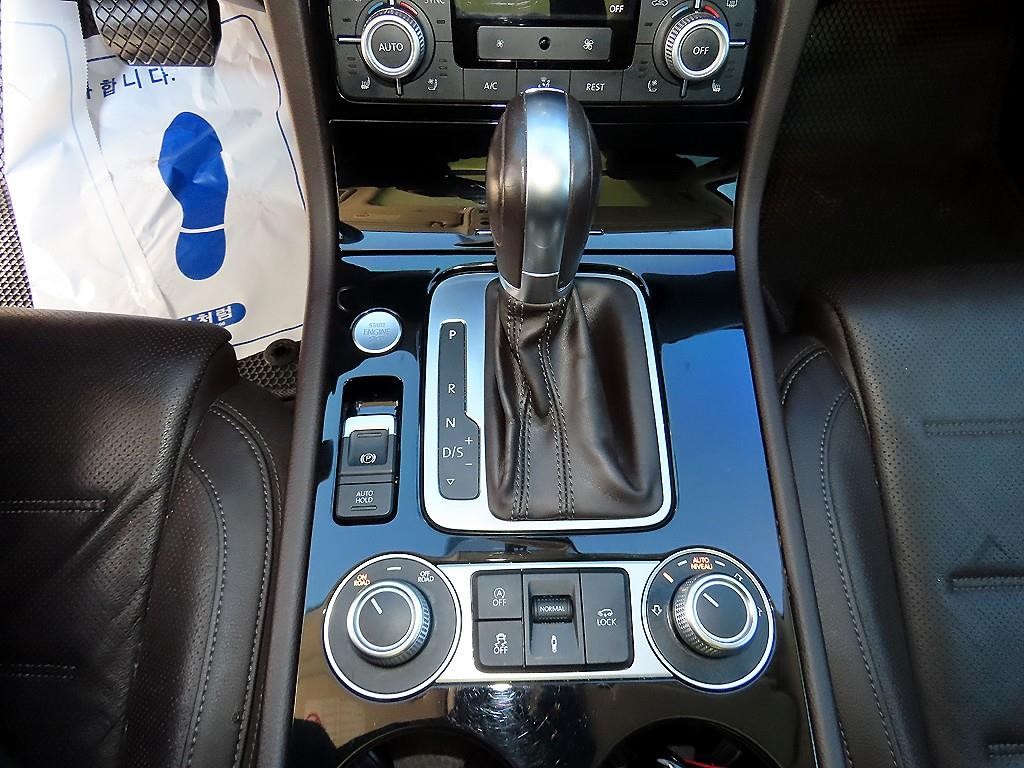 폭스바겐 투아렉 뉴 투아렉 V6 3.0 TDI 블루모션 이미지 10