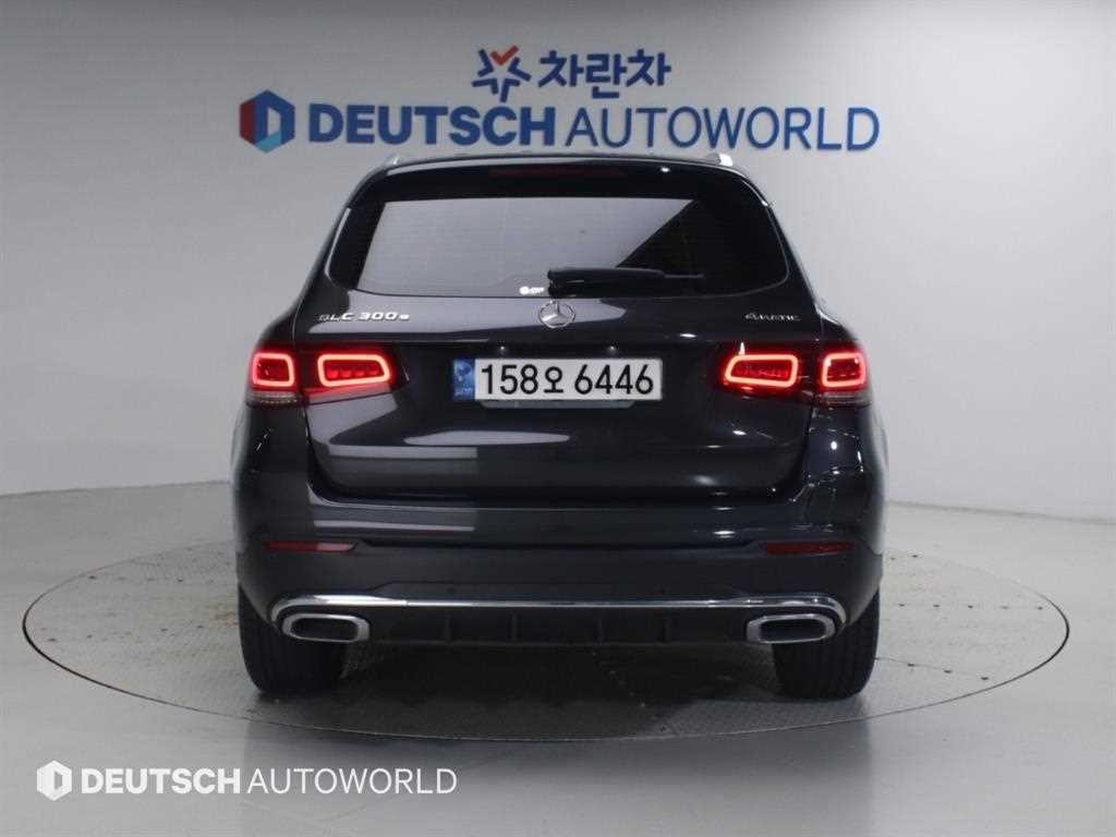 벤츠 GLC 클래스 GLC클래스 X253 GLC 300 e 4MATIC 이미지 4