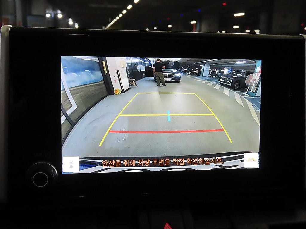토요타 라브4 RAV4(5세대) 2.5 2WD 하이브리드 XLE 이미지 14