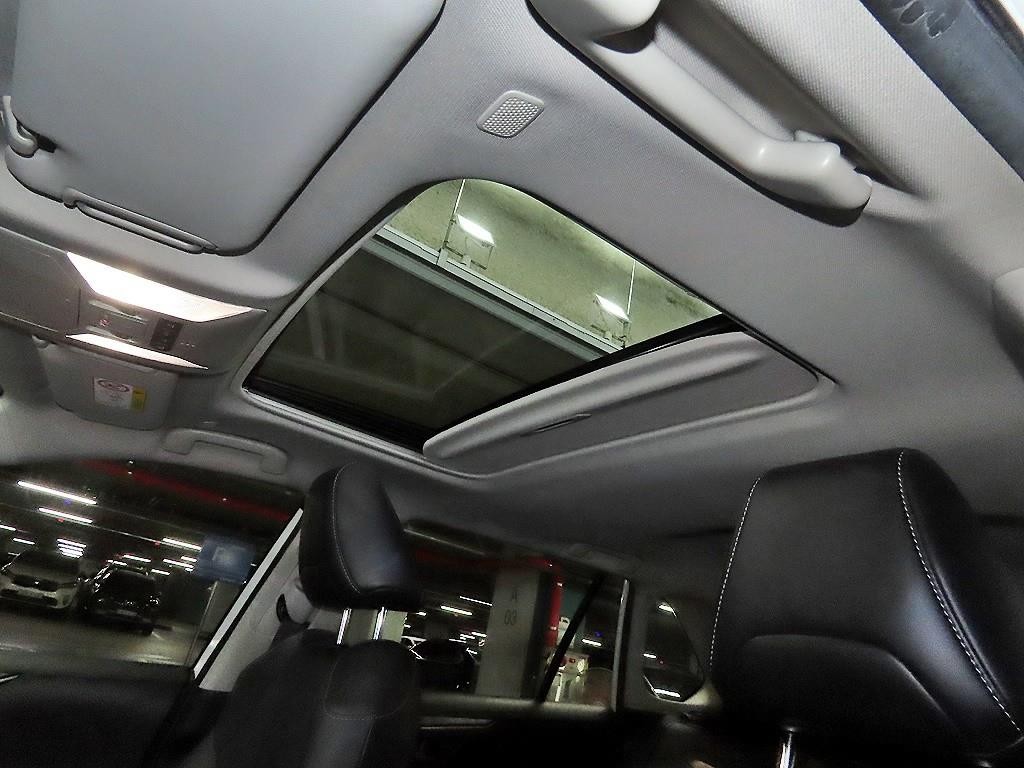 토요타 라브4 RAV4(5세대) 2.5 2WD 하이브리드 XLE 이미지 16