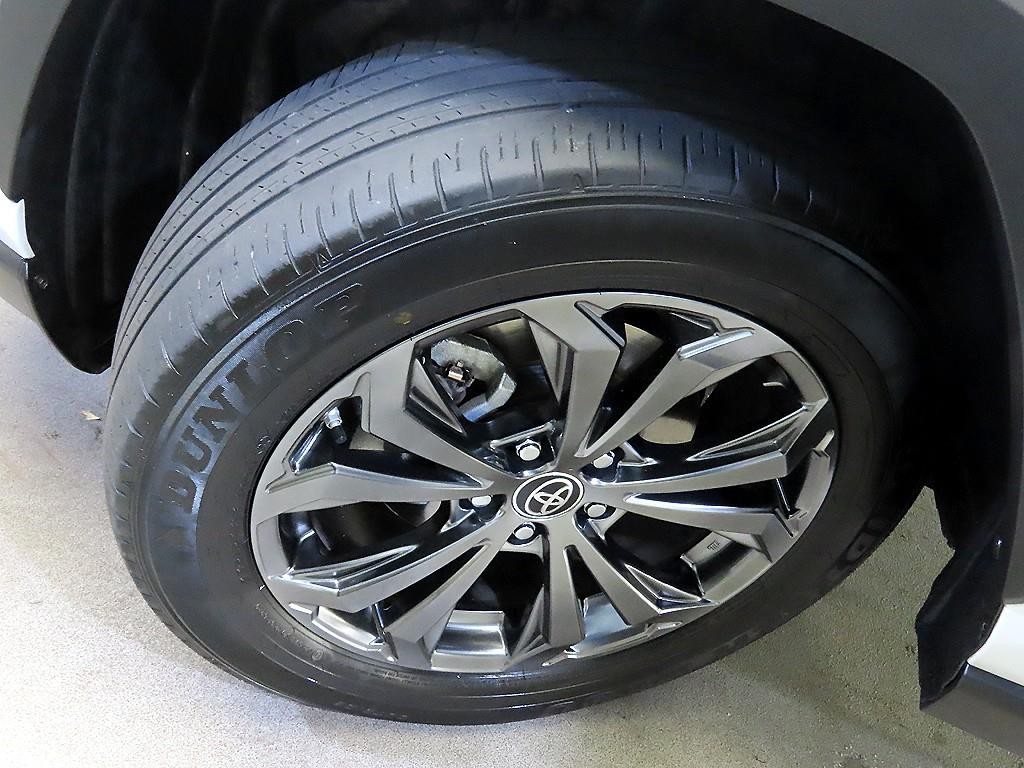 토요타 라브4 RAV4(5세대) 2.5 2WD 하이브리드 XLE 이미지 20