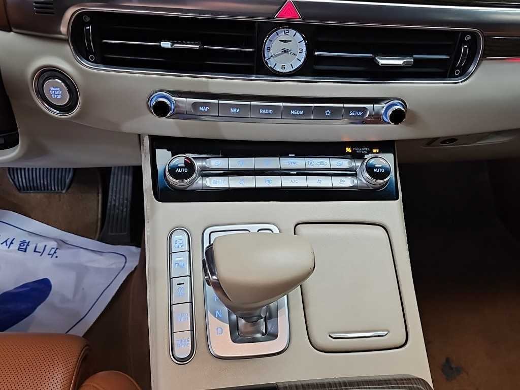 제네시스 G90 3.8 GDI AWD 프리미엄 럭셔리 이미지 11
