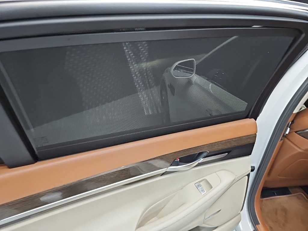 제네시스 G90 3.8 GDI AWD 프리미엄 럭셔리 이미지 13