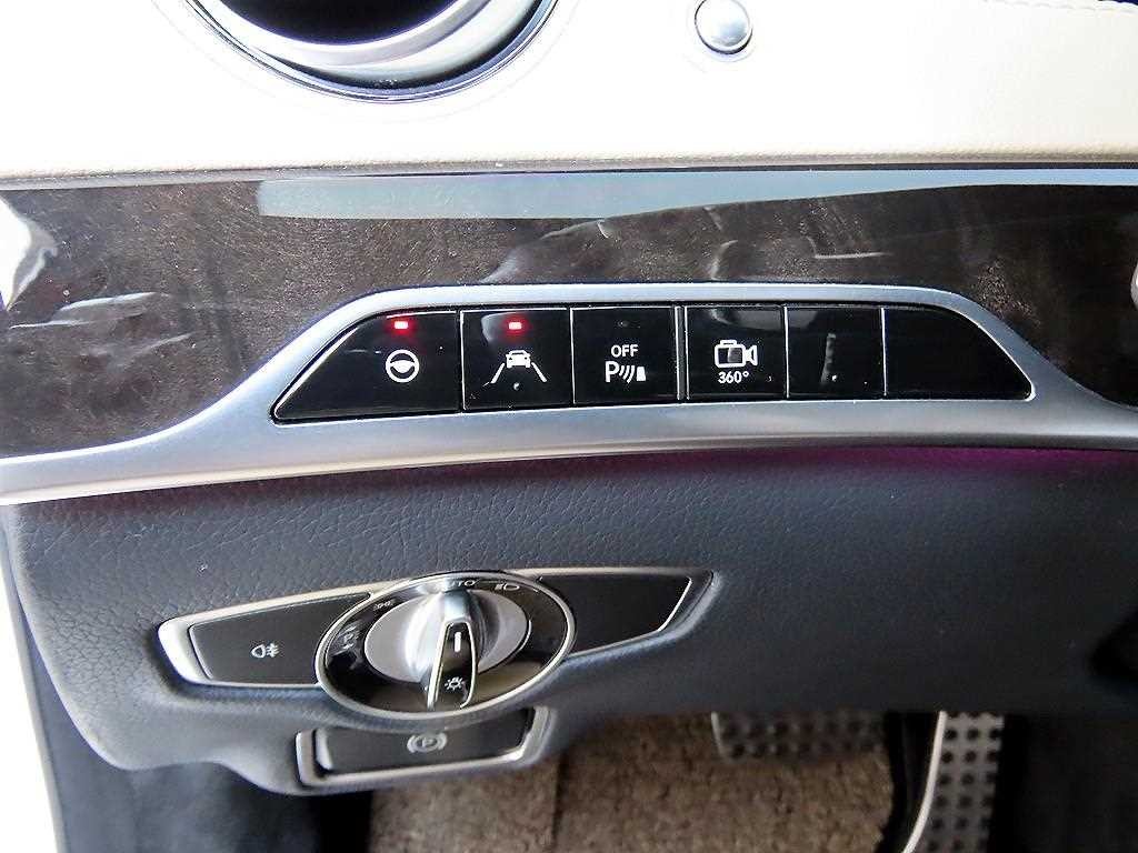 벤츠 S 클래스 S클래스-W222 S 63 AMG 4MATIC 이미지 11
