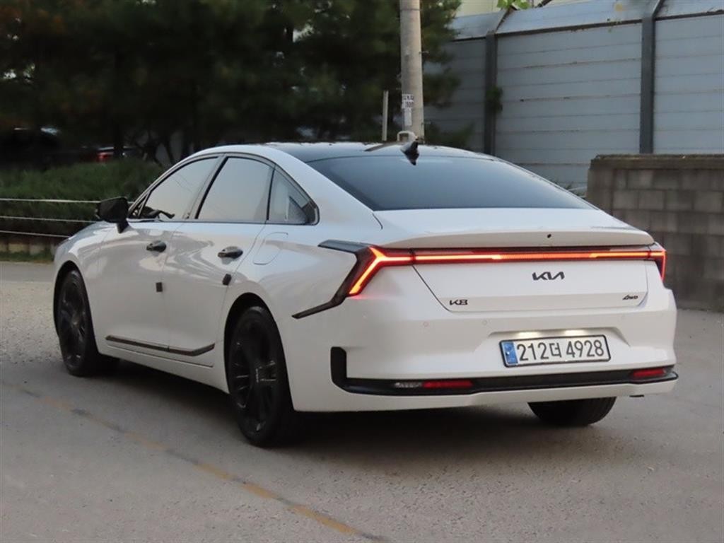 기아 K8 뉴 K8 2.5 2WD 시그니처 이미지 3