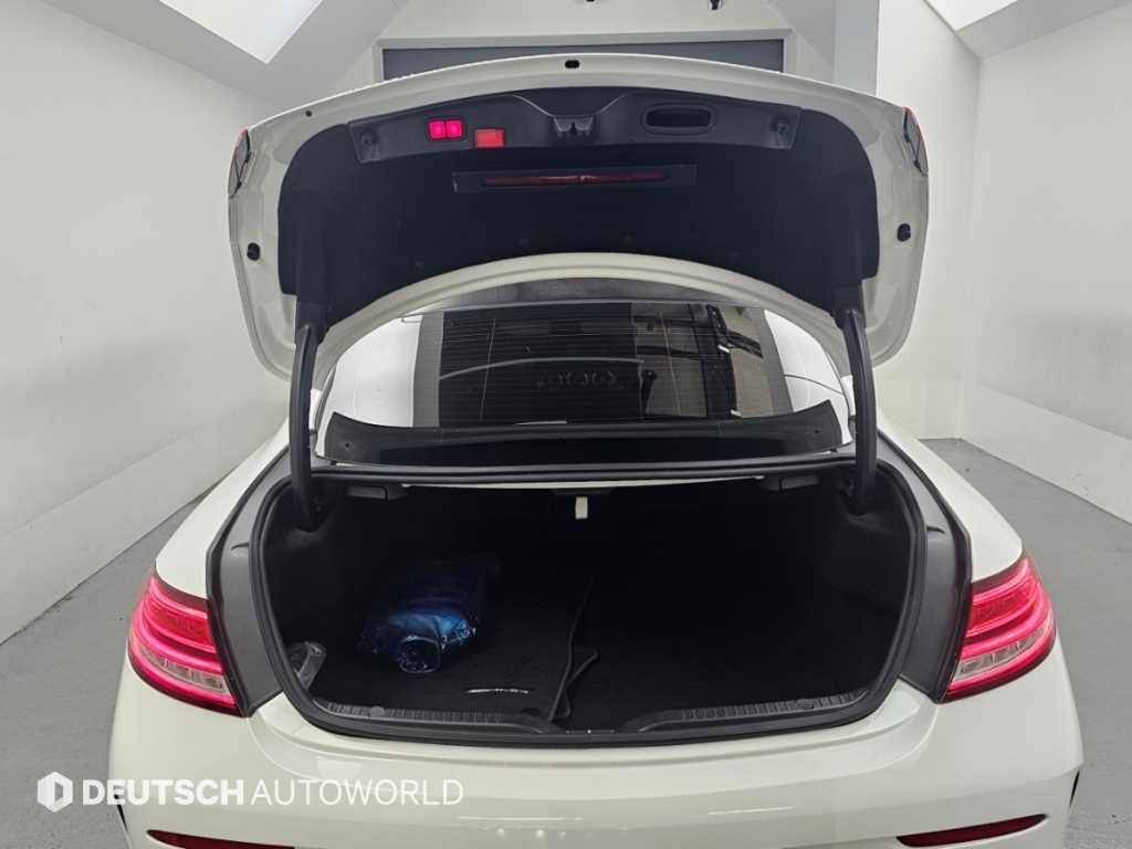 벤츠 C 클래스 C클래스 W205 C43 AMG 4MATIC 쿠페 이미지 19