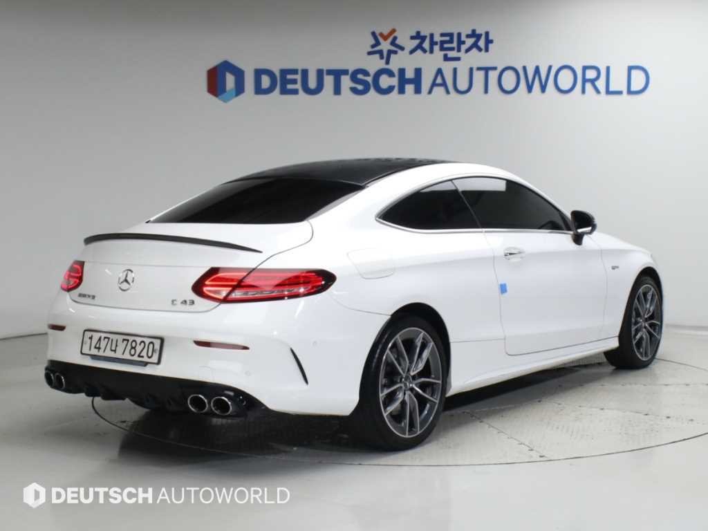 벤츠 C 클래스 C클래스 W205 C43 AMG 4MATIC 쿠페 이미지 2