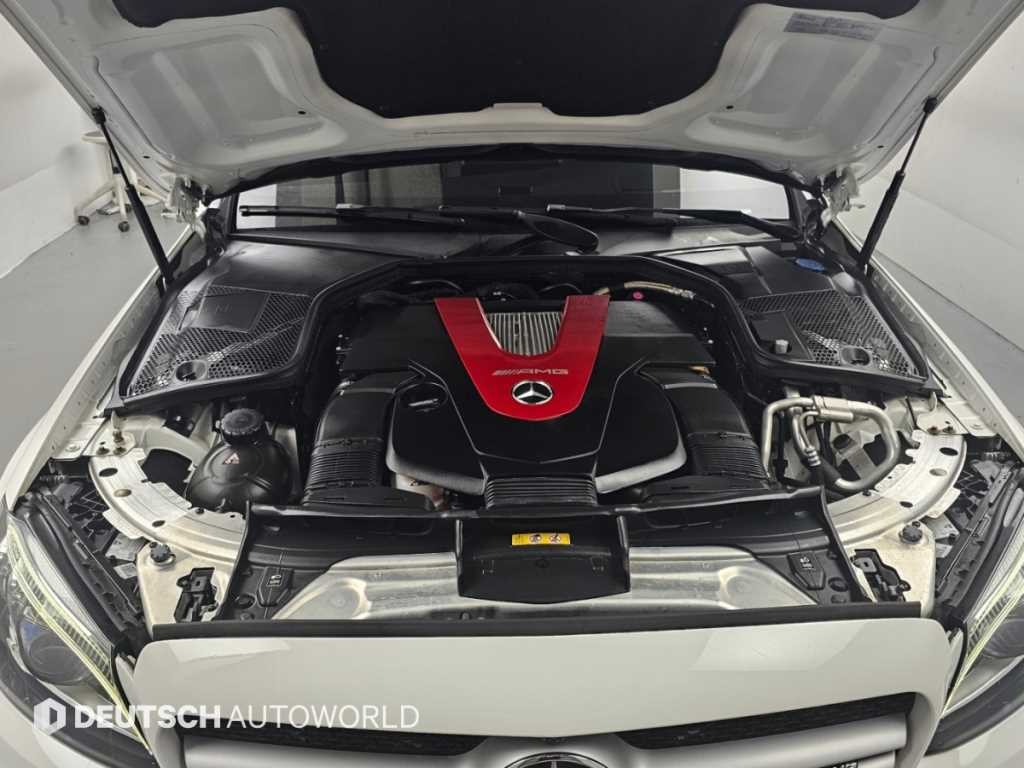 벤츠 C 클래스 C클래스 W205 C43 AMG 4MATIC 쿠페 이미지 6