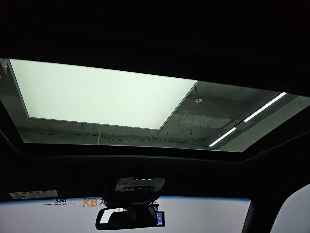 KG모빌리티(쌍용) 체어맨 뉴체어맨W 가솔린 4WD CW700 4TRONIC 프레스티지 이미지 16