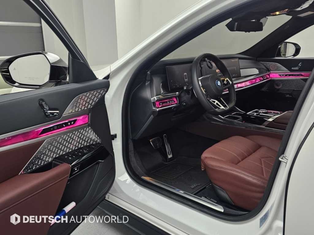 BMW i7 BMW i7 xDrive 60 M 스포츠 이그제큐티브 팩 이미지 11