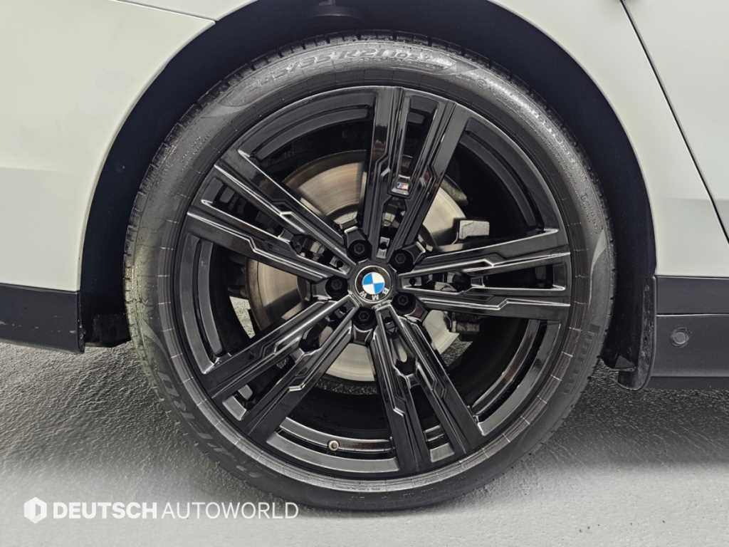 BMW i7 BMW i7 xDrive 60 M 스포츠 이그제큐티브 팩 이미지 5