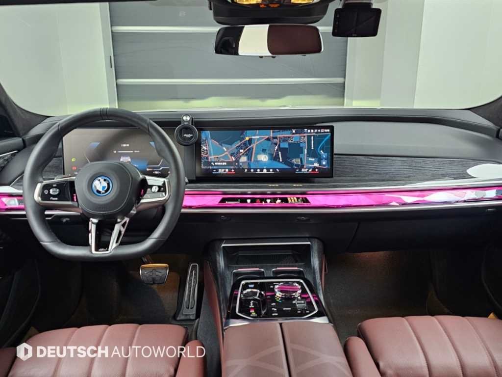 BMW i7 BMW i7 xDrive 60 M 스포츠 이그제큐티브 팩 이미지 7