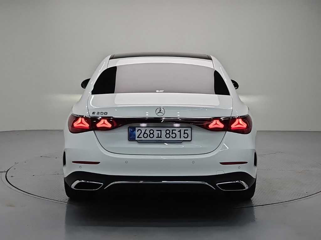 벤츠 E 클래스 E-클래스 W214 E200 AMG 라인 이미지 3