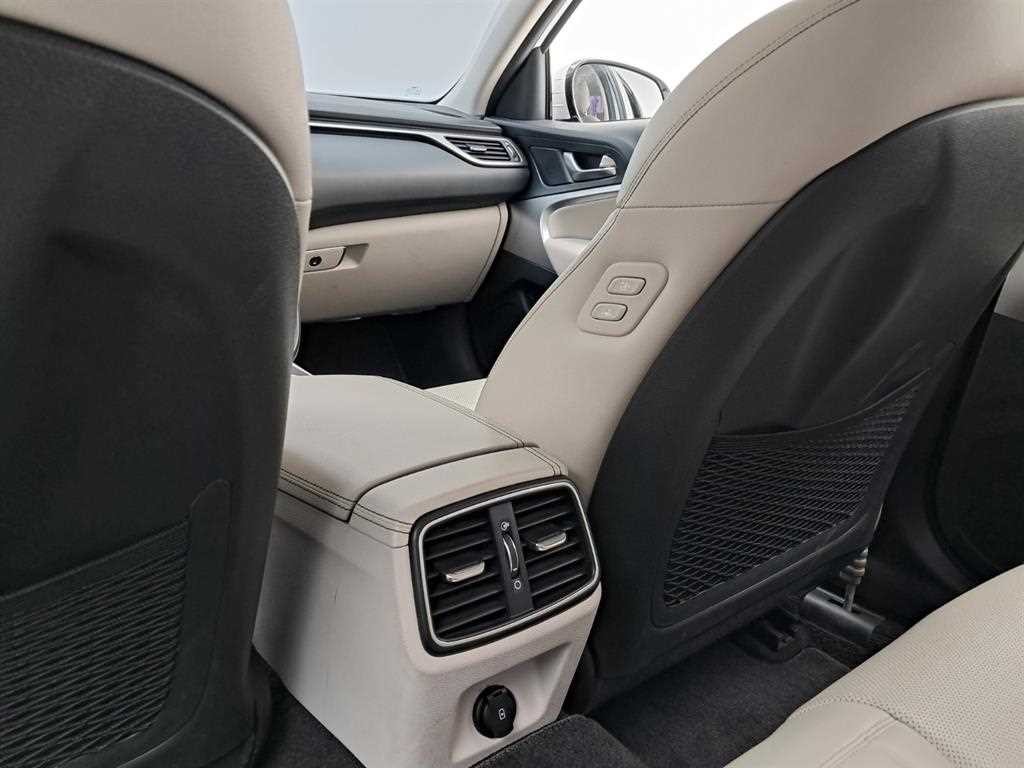 제네시스 G70 2.0T 어드밴스드 이미지 16
