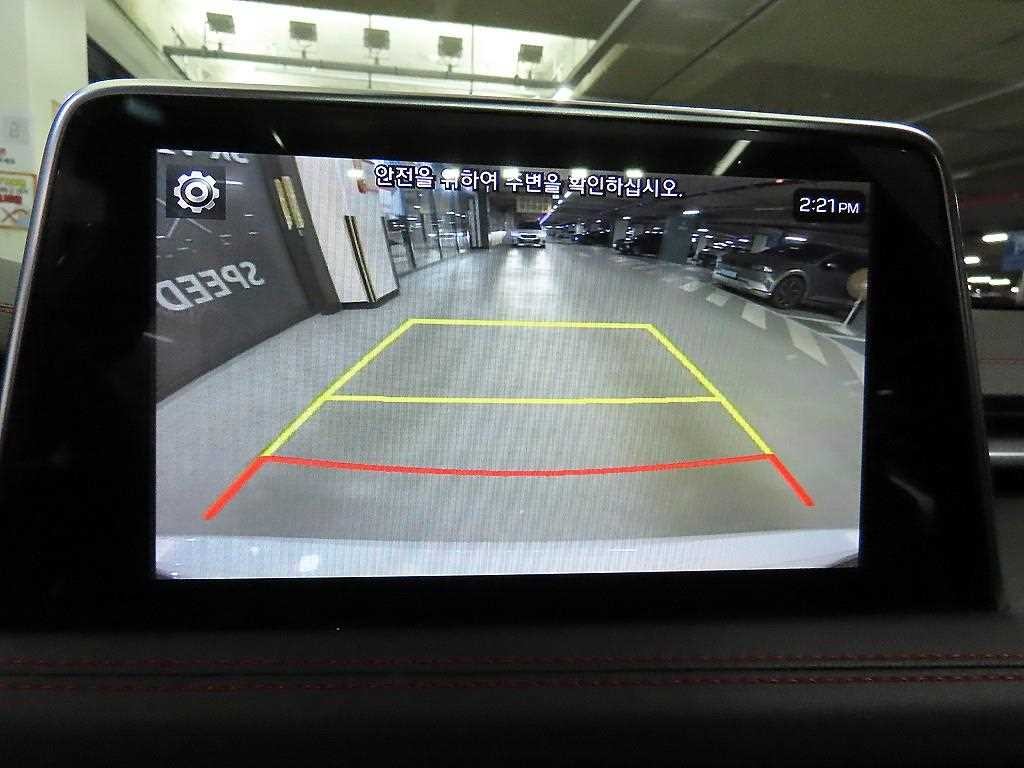 제네시스 G70 2.0T AWD 스포츠 패키지 이미지 13